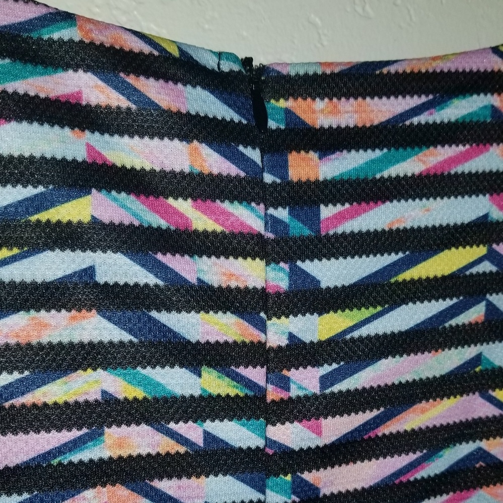Colorful Bodycon Mini Dress - Picture 3 of 4